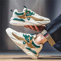 Baskets homme stylées, parfaites pour un look streetwear ou un vêtement pour homme moderne.