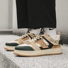 Chaussure tendance parfaite comme soldes au style affirmé et confortable. Cette basket convient comme pas cher ou chaussure pour homme, idéale pour un usage quotidien et recommandée comme sneakers pour un look moderne et accessible.