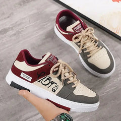 Sneakers rouge stylées avec semelle orthopédique pour un confort optimal, basket idéale pour homme et femme pendant les soldes et promos

